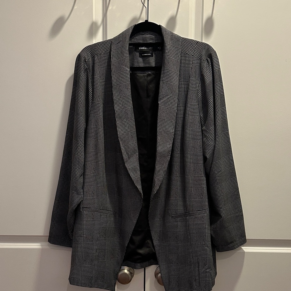 Studio Black and White Plaid Blazer - Picture 3 of 5